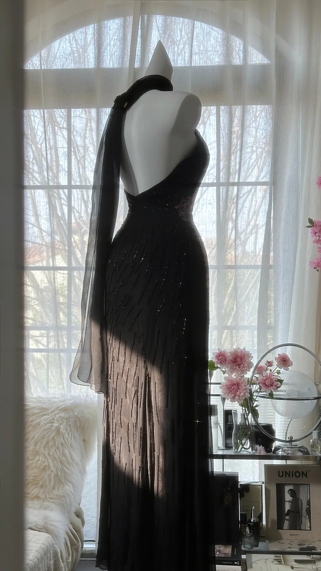 Vintage Black Pink Diamond Halter Neck Chiffon Mermaid Prom Gown Classy Prom Dress