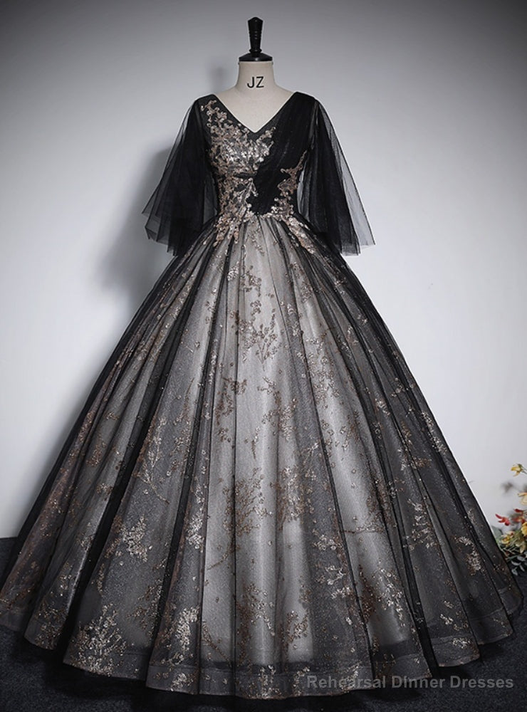 Vintage Black Tulle Sequins V-neck Quinceanera Dress Main image