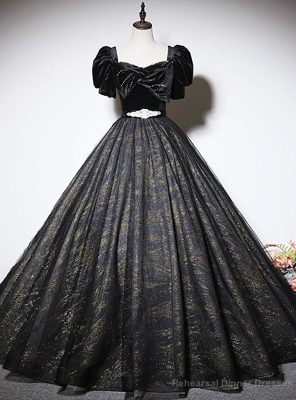 Vintage Black Velvet Short Sleeve Quinceanera Dress Main image