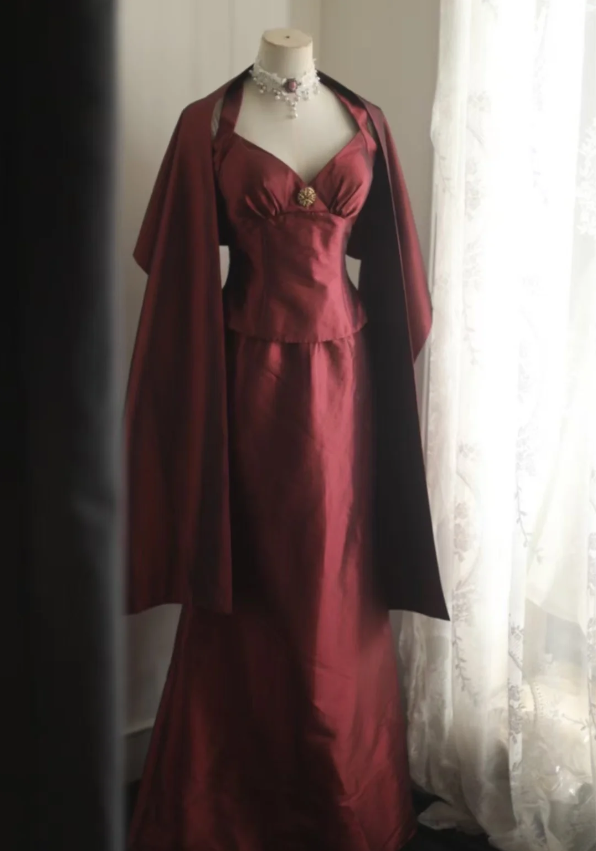 Vintage Burgundy Halter Neck Mermaid Satin Long Classy Prom Dress