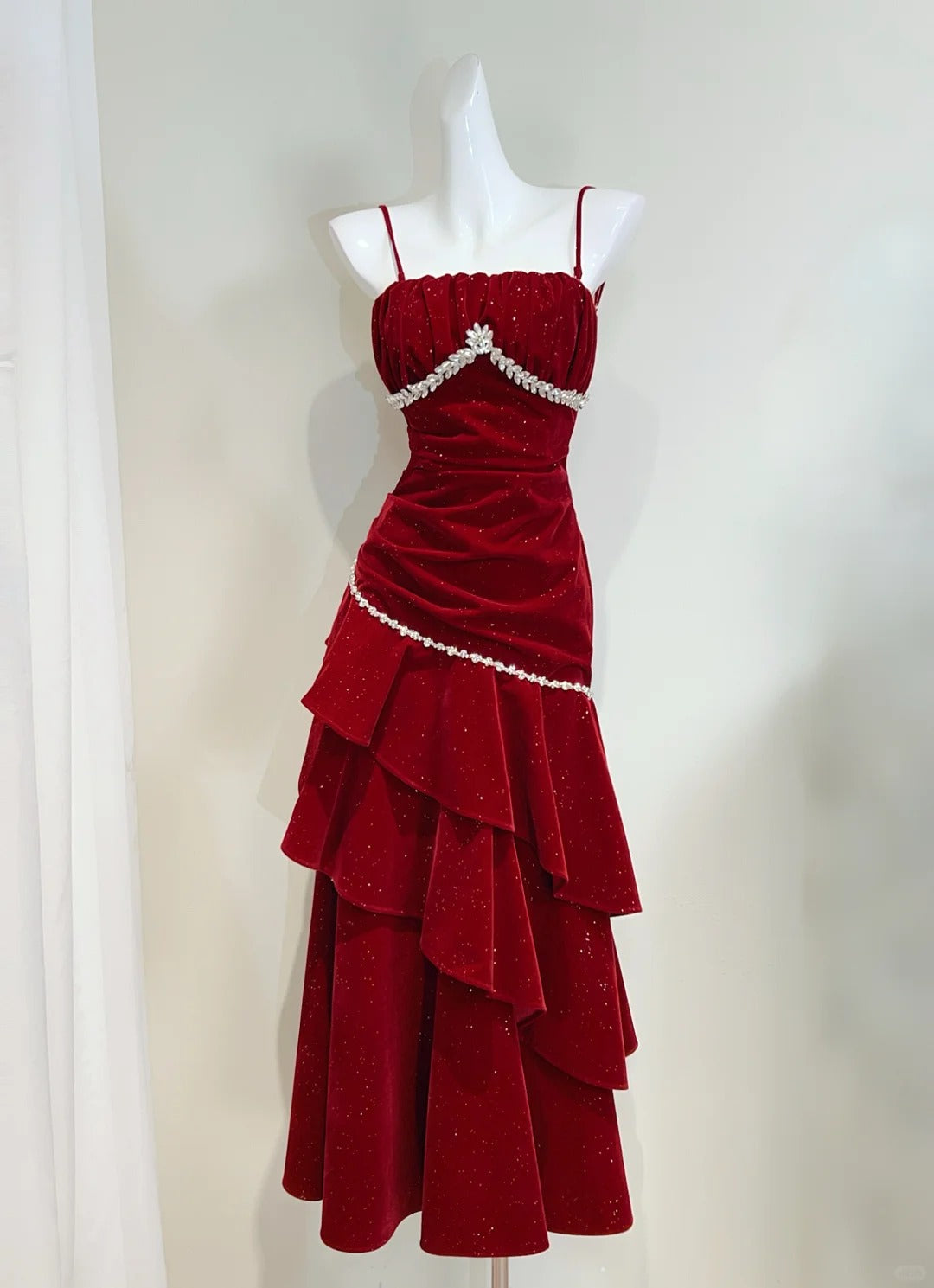 Vintage Burgundy Mermaid Spaghetti Strap Ruffle Velvet Classy Prom Dress Secondary image