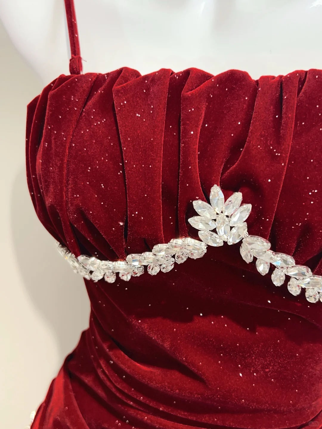 Vintage Burgundy Mermaid Spaghetti Strap Ruffle Velvet Classy Prom Dress