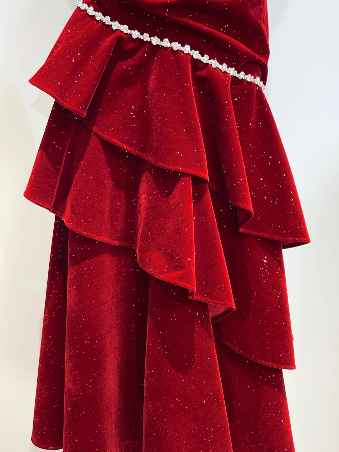 Vintage Burgundy Mermaid Spaghetti Strap Ruffle Velvet Classy Prom Dress