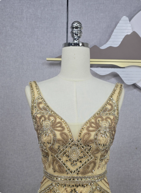 Vintage Champagne Gold Mermaid V-Neck Beaded Embroidered Tulle Long Classy Prom Dress