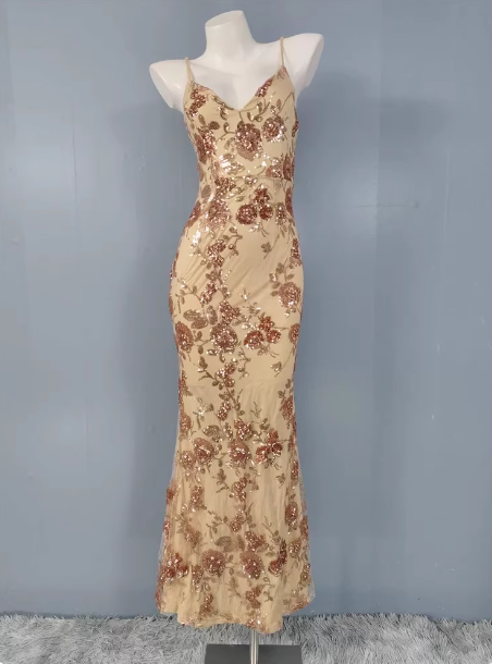 Vintage Champagne Gold Spaghetti Strap V-Neck Rose Sequin Long Classy Prom Dress Main image