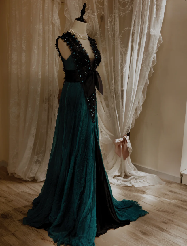 Vintage Dark Green A-Line V-Neck Bow Beaded Chiffon Long Classy Prom Dress