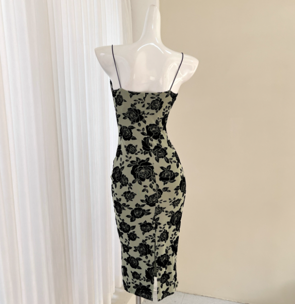 Vintage Dark Green Base Black Rose Printed Slim-Fit Spaghetti Strap Satin Classy Prom Dress