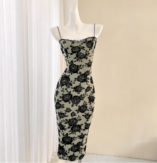 Vintage Dark Green Base Black Rose Printed Slim-Fit Spaghetti Strap Satin Classy Prom Dress Main image