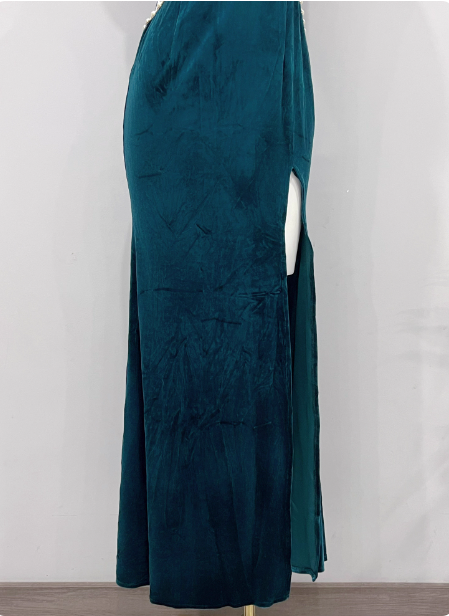 Vintage Deep Peacock Blue Mermaid V-Neck Pearl Slit Velvet Long Classy Prom Dress