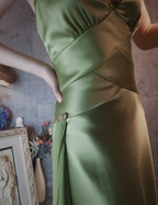 Vintage Elegant Green Deep V-Neck Satin Classy Prom Dress