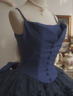 Vintage Elegant Navy Blue Bow Embroidered Train Tulle Ball Gown Prom Dress Sweet 16 Dress