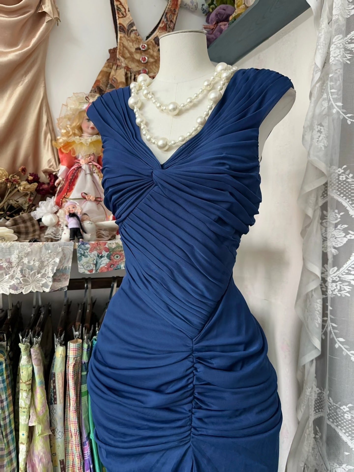 Vintage Fashion Mermaid V Neckline Navy Blue Floor Length Classy Evening Dress Classy Prom Dress Secondary image