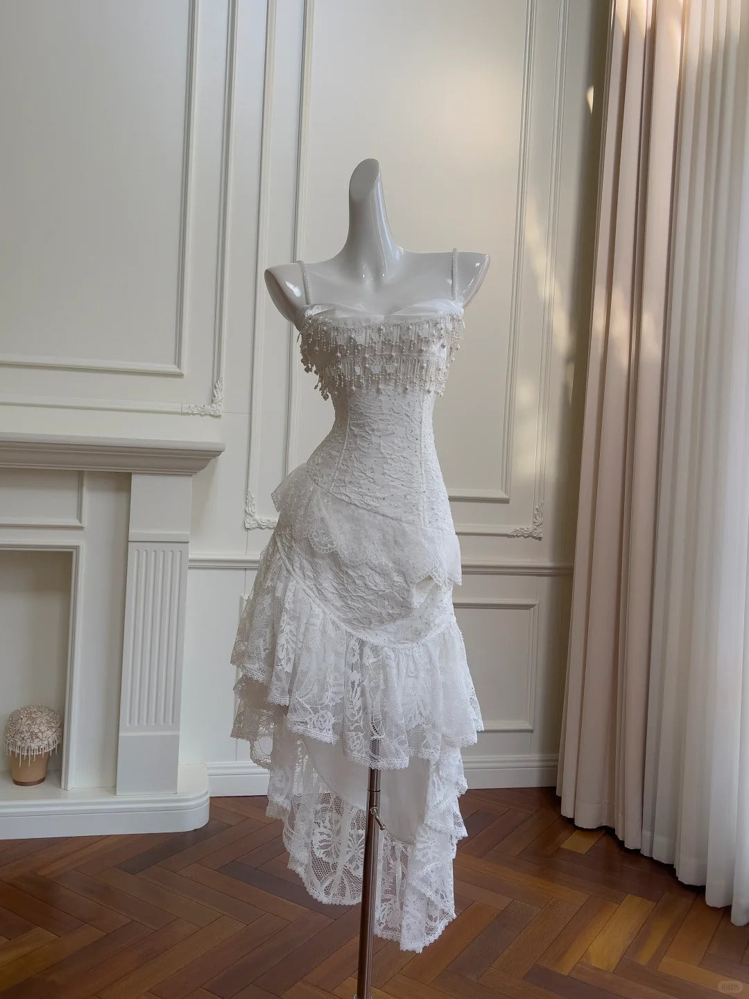 Vintage Gorgeous White Irregular Strap Pearl Lace Classy Prom Dress Bridesmaid Dress