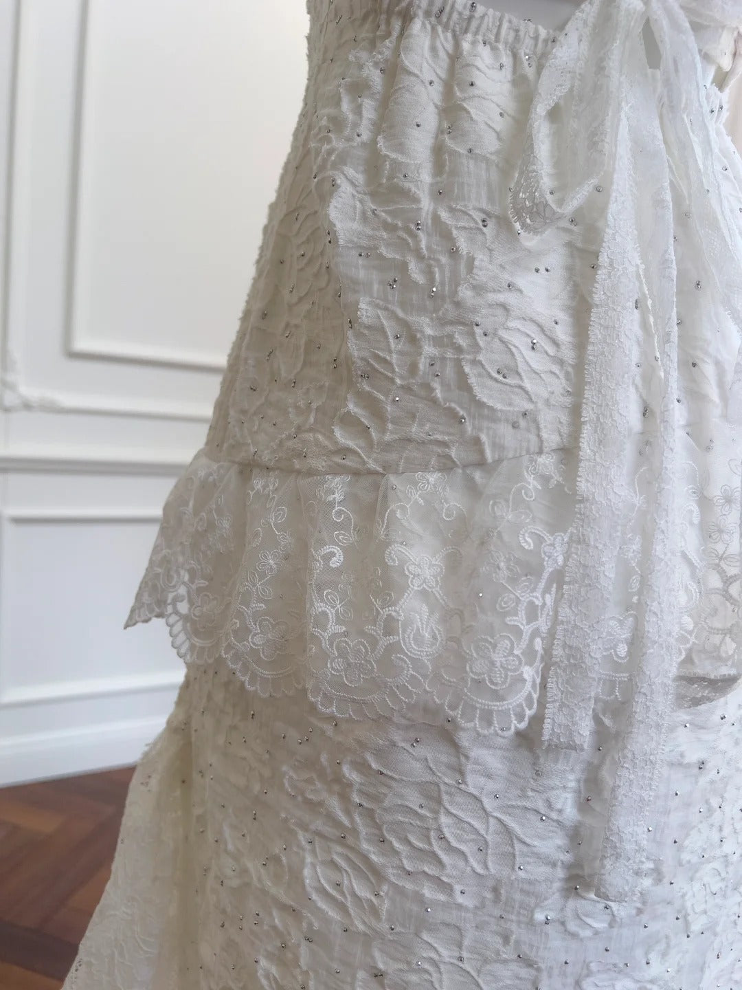 Vintage Gorgeous White Irregular Strap Pearl Lace Classy Prom Dress Bridesmaid Dress