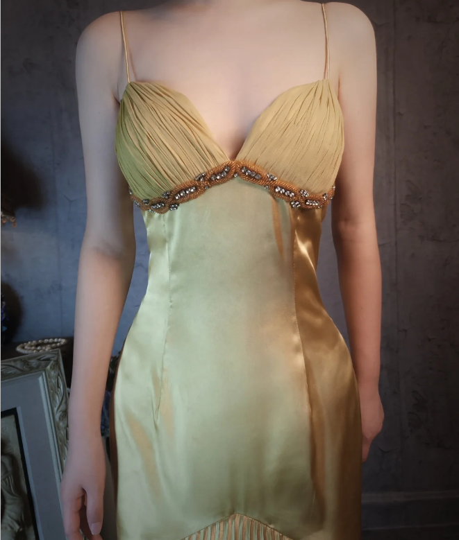 Vintage Green Mermaid Deep V-Neck Pleated Satin Long Classy Prom Dress