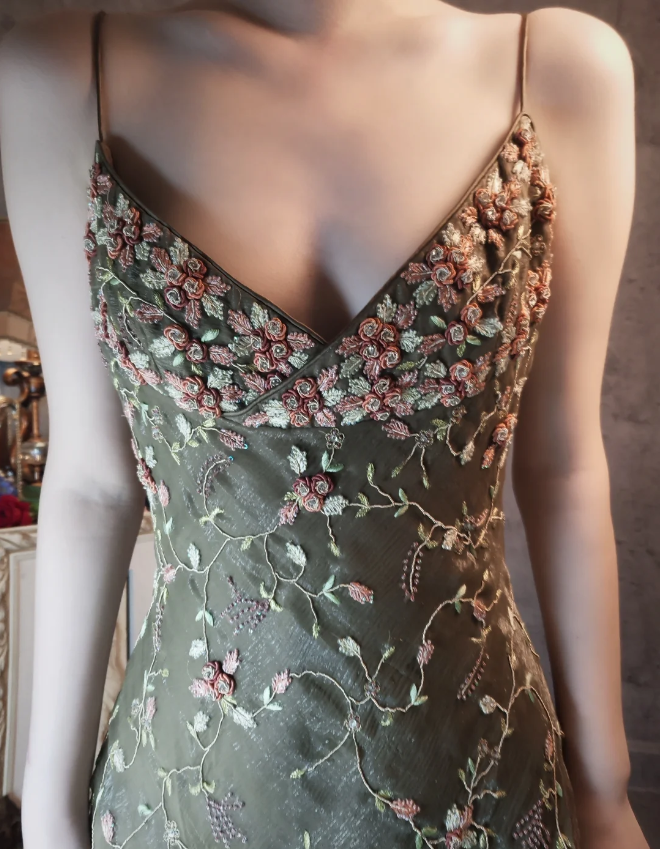 Vintage Green Mermaid Spaghetti Strap Deep V-Neck 3D Floral Embroidery Long Classy Prom Dress