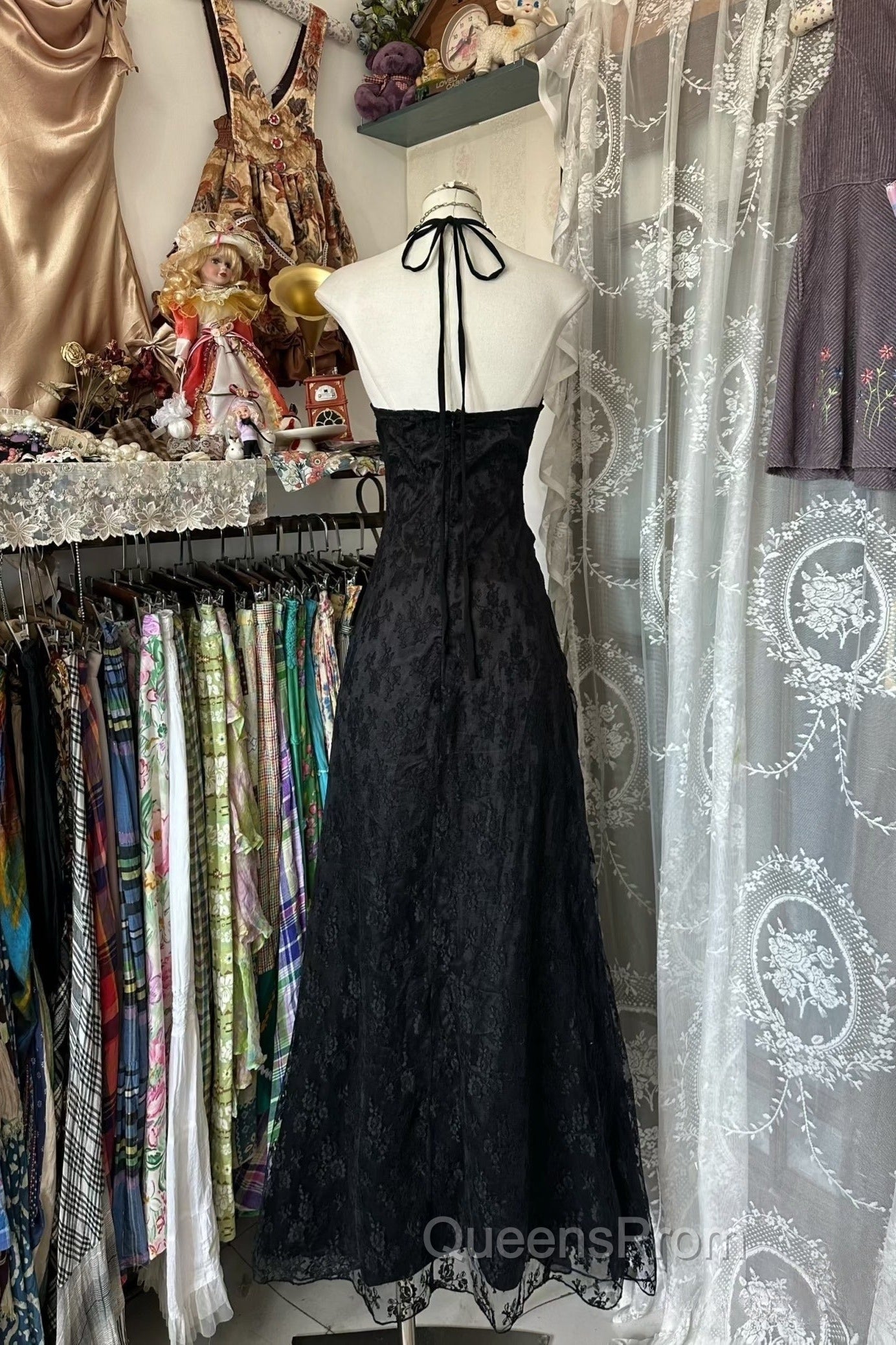 Vintage Mermaid Halter Sleeveless Long Black Lace Evening Dress Evening Prom Dress Secondary image