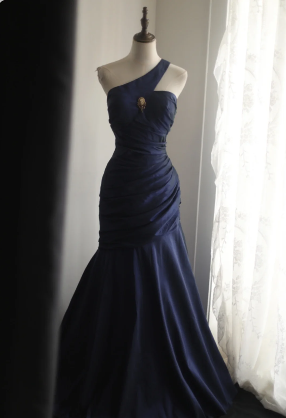 Vintage Navy Blue Mermaid One-Shoulder Satin Long Classy Prom Dress