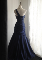 Vintage Navy Blue Mermaid One-Shoulder Satin Long Classy Prom Dress