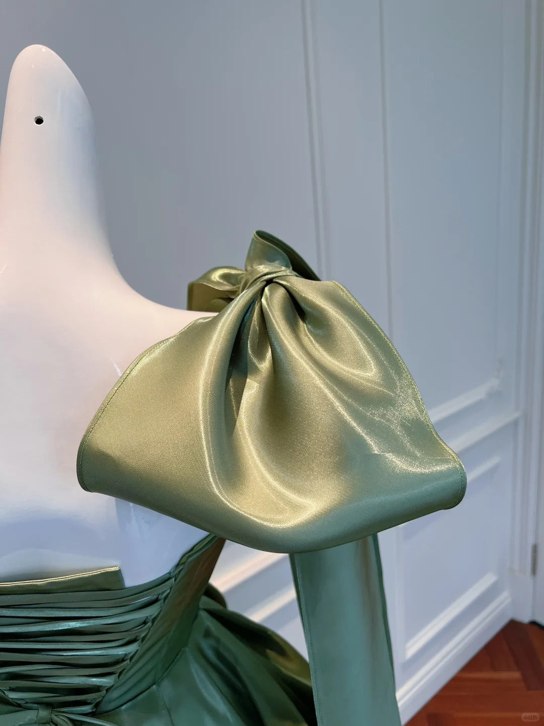 Vintage Olive Green A-Line Bow Strap Satin Tea-Length Classy Prom Dress
