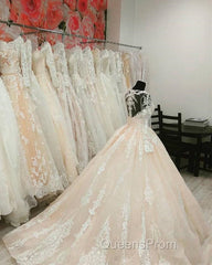 Vintage Scoop Neckline Long Sleeves Champagne Wedding Ball Gown Dress Lace Appliques