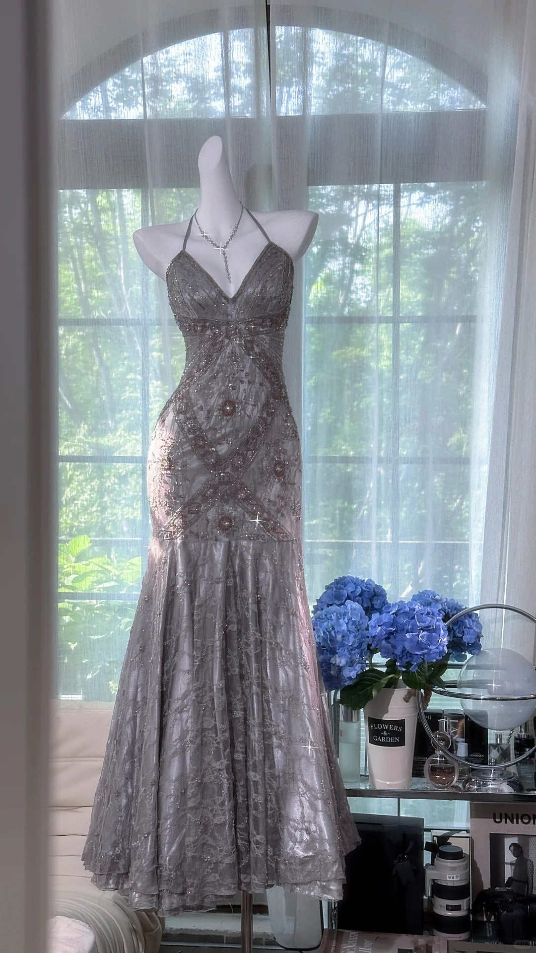 Vintage Silver-Grey Mermaid Backless Beaded Lace Long Classy Prom Dress Secondary image