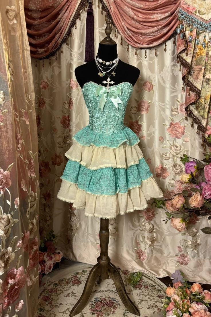 Vintage Strapless Lace Layered A Line Short Birthday Party Dress Homecoming Dress Main image