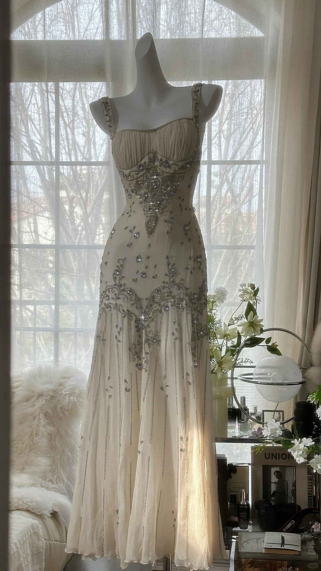 Vintage Ivory Beaded Chiffon Mermaid Classy Prom Dress Main image