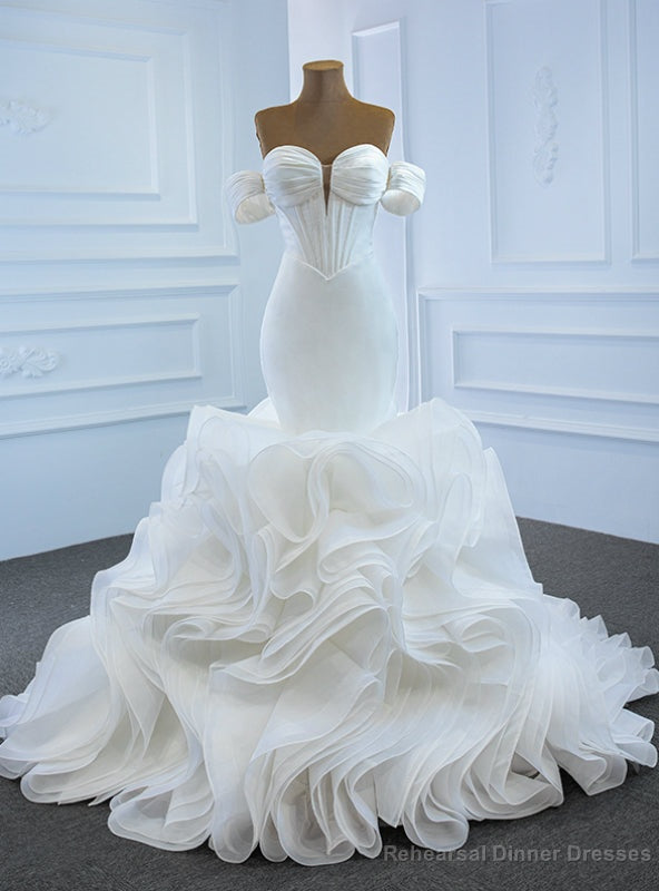 We Provide White Mermaid Satin Organza Sweetheart Pleats Wedding Dress Main image