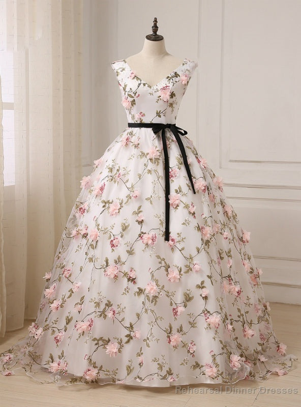 White Ball Gown Tulle 3D Flower V-neck Backless Quinceanera Dress Main image