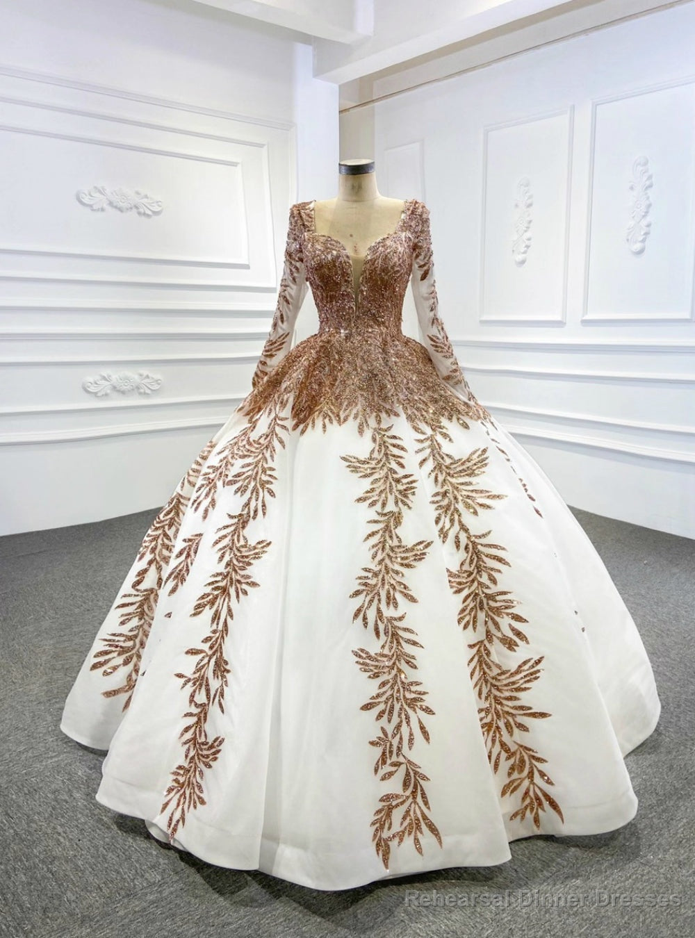 White Ball Gown Tulle Gold Sequins Appliques V-neck Prom Dress Main image
