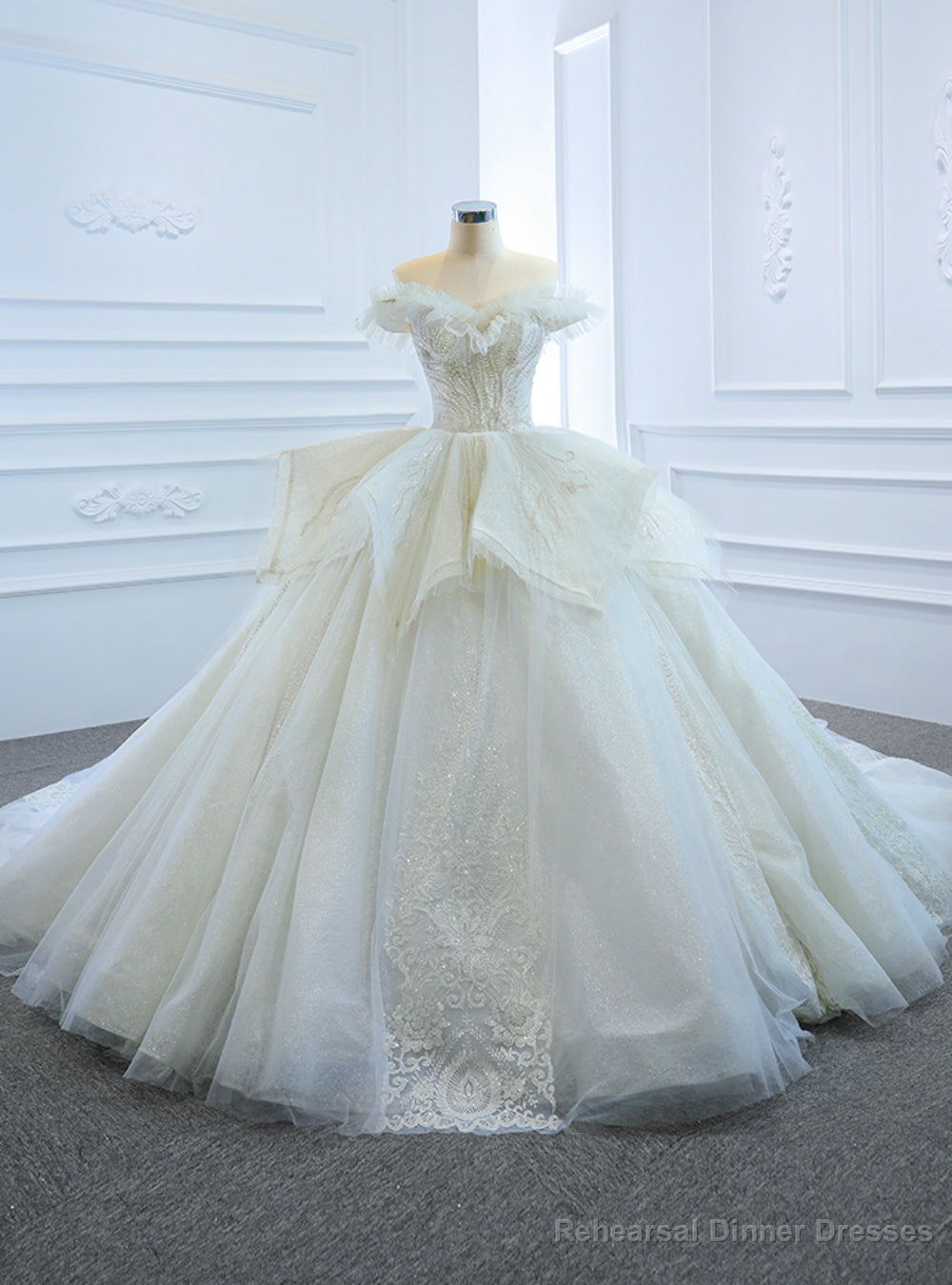 White Ball Gown Tulle Sequins Appliques Off the Shoulder Wedding Dress Main image