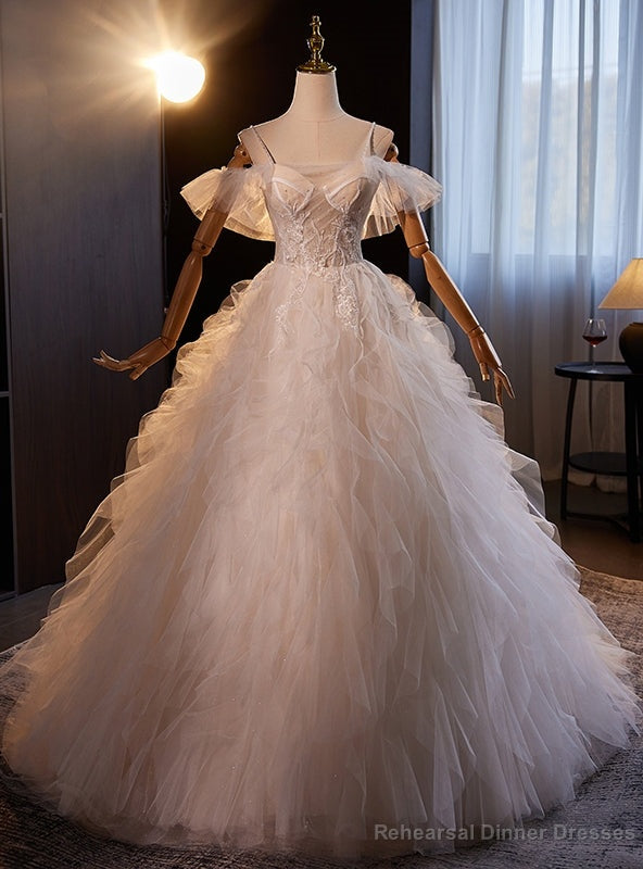 White Ball Gown Tulle Spaghetti Straps Appliques Wedding Dress Main image