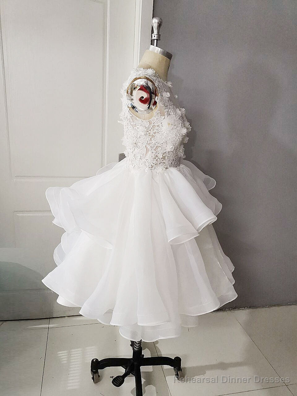 White Round Neck Tulle Lace Short Prom Dress, Puffy White Lace Homecoming Dress Secondary image