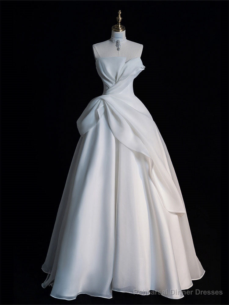 White Strapless Pleats Wedding Dress Main image
