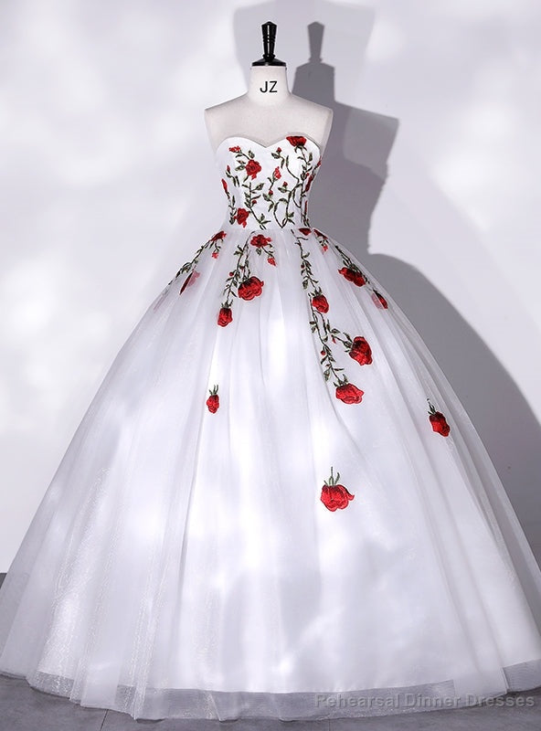 White Tulle Sweetheart Embroidery Quinceanera Dress Main image