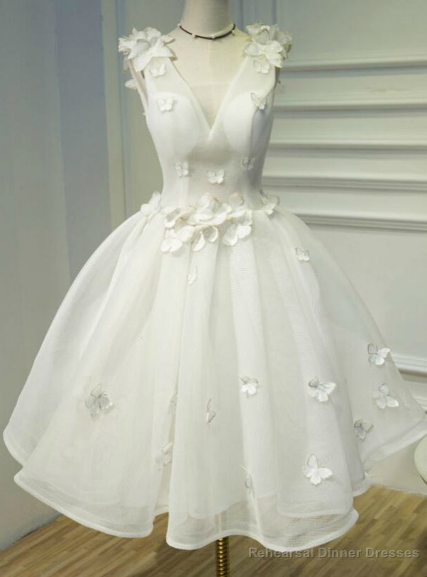 White V-neck Organza Homecoming Dress Main image