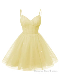 Womens V Neck Tulle Spaghetti Straps Yellow Homecoming Dresses with Corset Back Short Prom Gowns for Teens