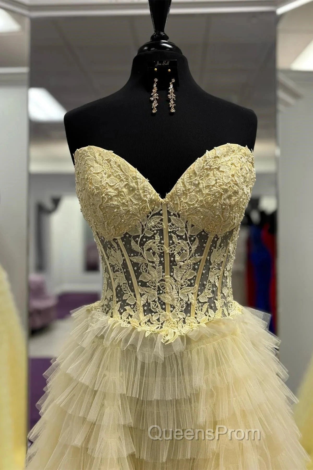 Yellow A-Line Strapless Multi-Layers Sweetheart Tulle Beaded Long Evening Prom Dress With Slit Secondary image