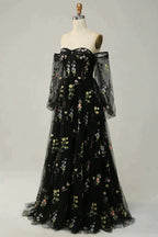 Mismatched Bridesmaid Dress, Green Off The Shoulder Long  Sleeves A-Line Prom Dress With Embroidery