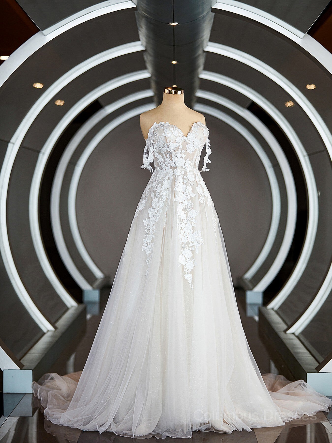 Wedding Dresses Under 10007, A-Line/Princess Off-the-Shoulder Chapel Train Tulle Wedding Dresses with Appliques Lace Main image