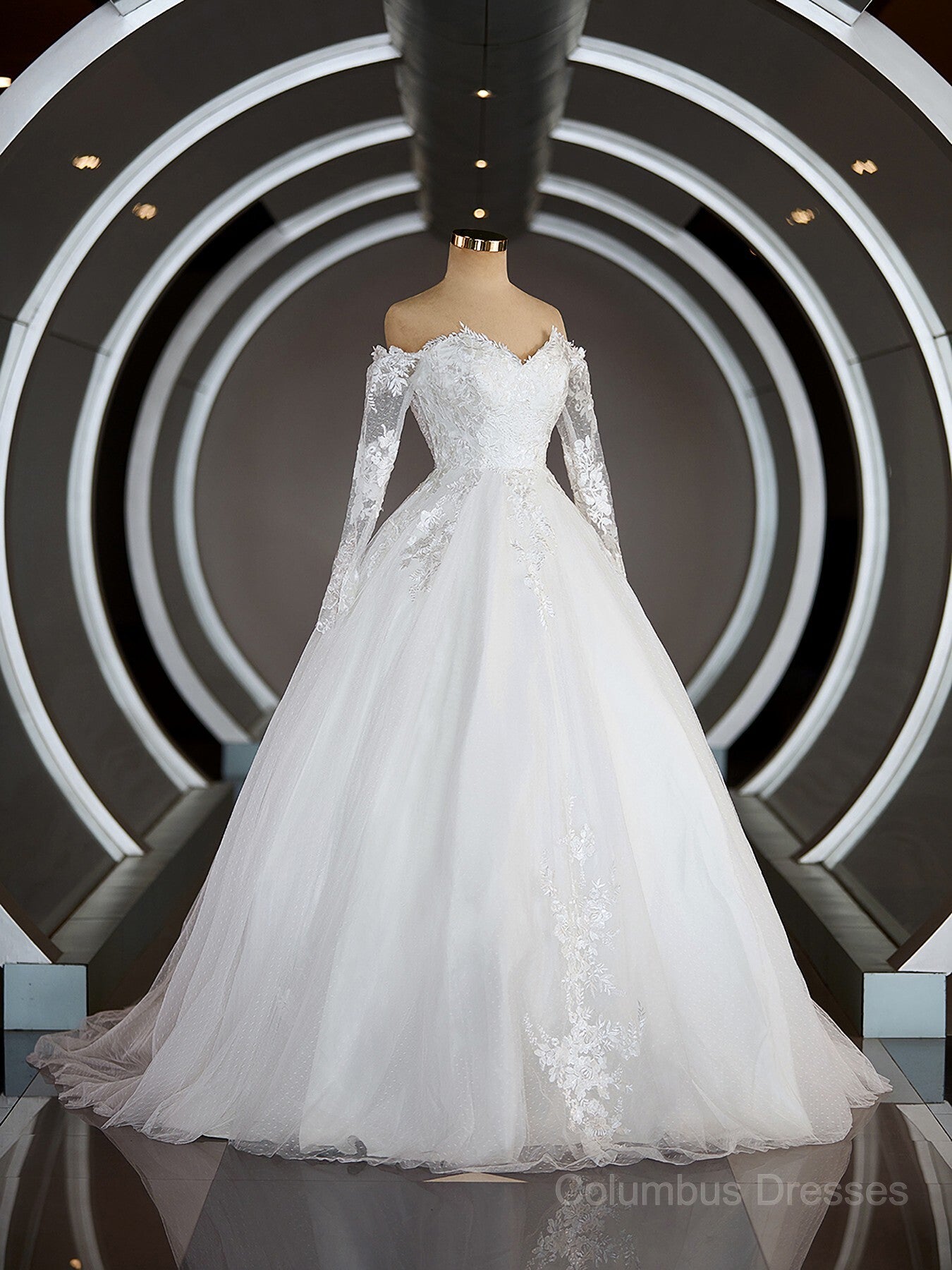 Wedding Dress Girls, A-Line/Princess Off-the-Shoulder Sweep Train Tulle Wedding Dresses with Appliques Lace Main image