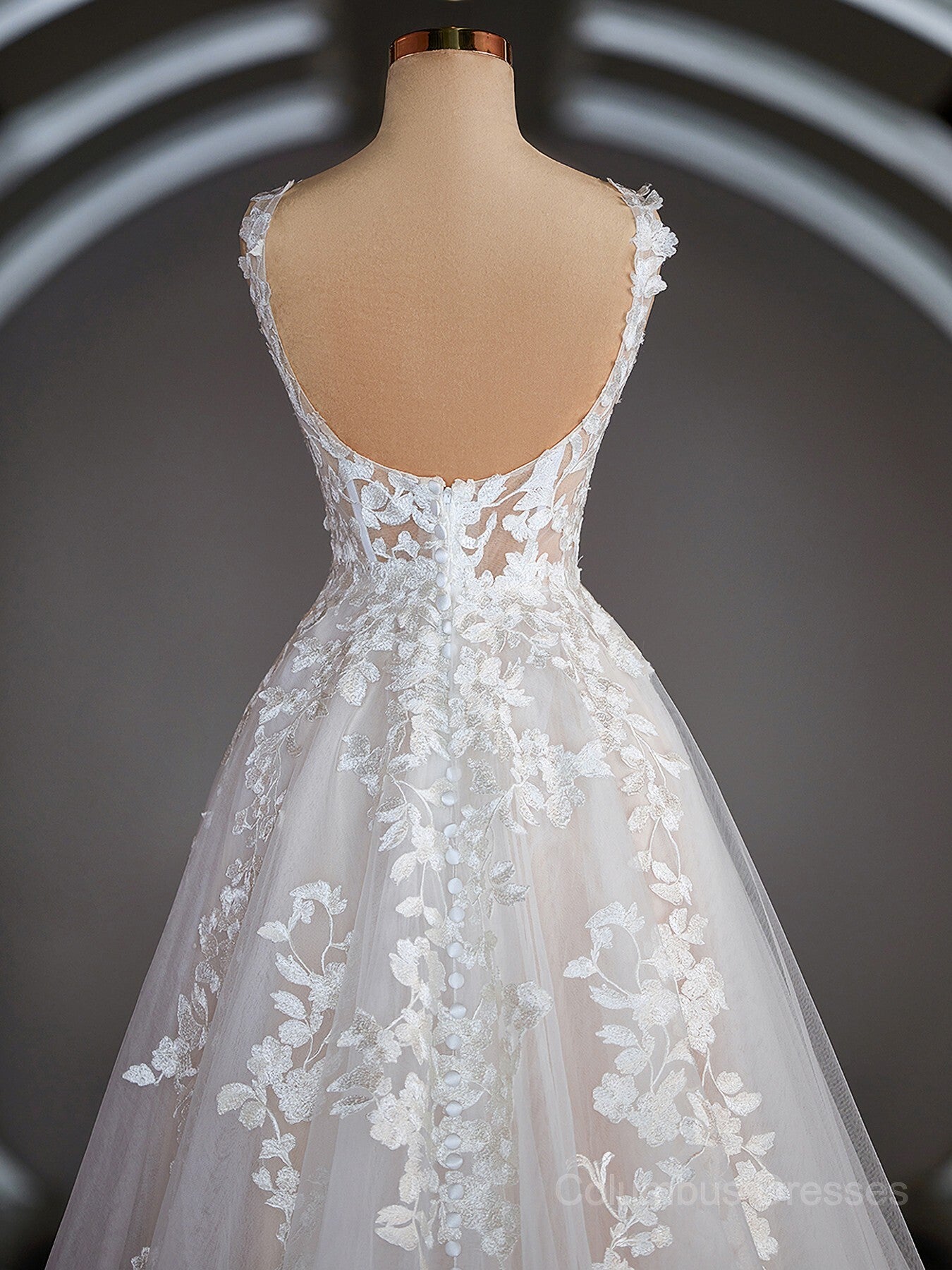 Wedding Dress Shapes, A-Line/Princess Straps Court Train Tulle Wedding Dresses with Appliques Lace