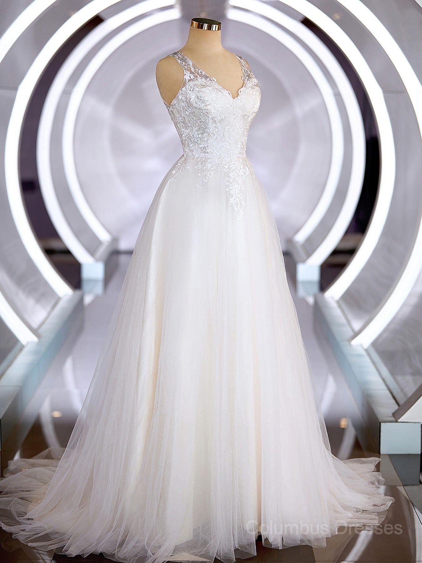 Wedding Dresses Lace Tulle, A-Line/Princess V-neck Court Train Tulle Wedding Dresses with Appliques Lace Main image