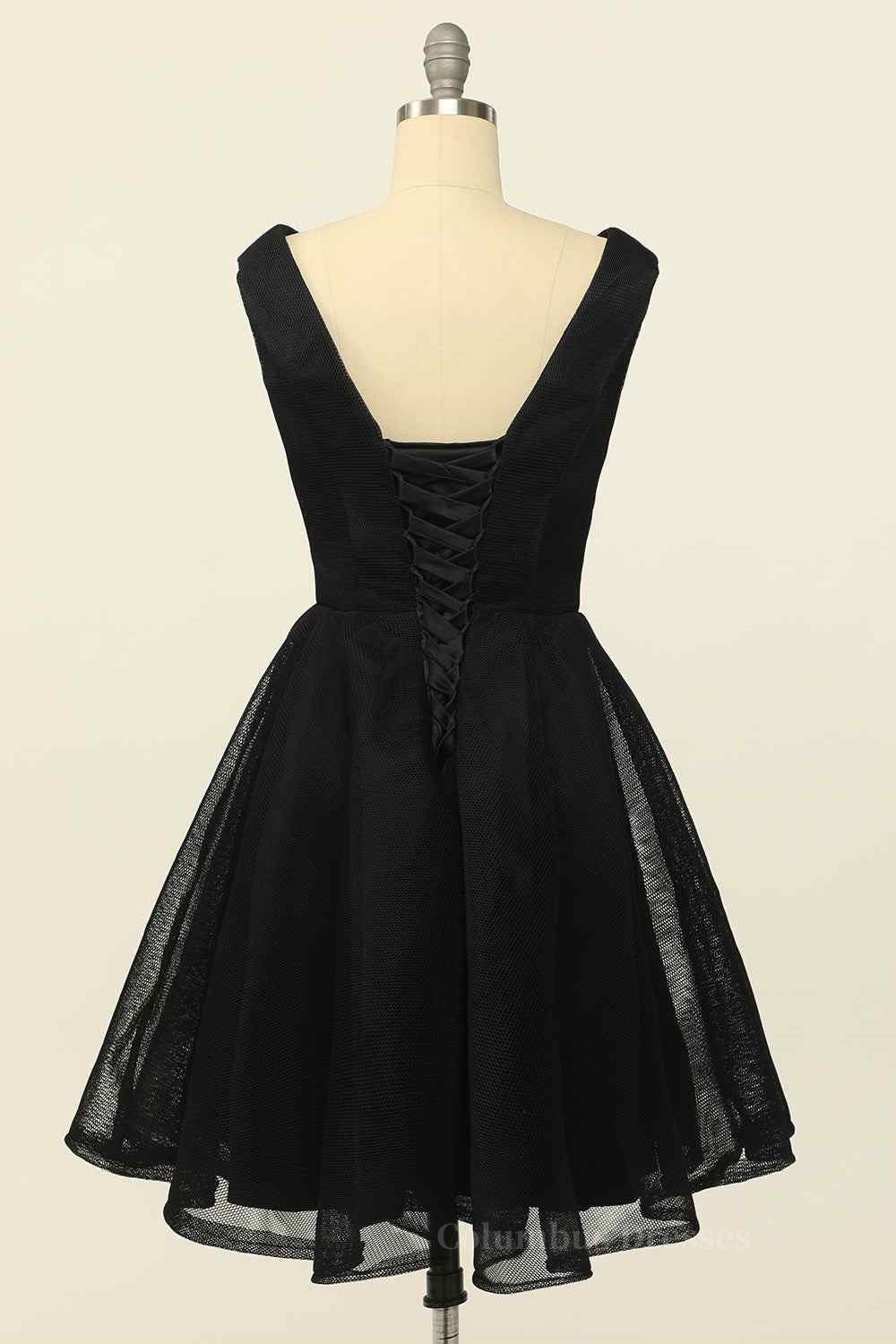 Bridesmaid Dresses Blush Pink, Black A-line V Neck Sleeveless Lace-Up Back Tulle Mini Homecoming Dress Main image