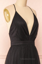 Bridesmaid Dresses Mismatched Spring, Black Plunging V Neck Crossed Back A-line Tulle Long Prom Dress