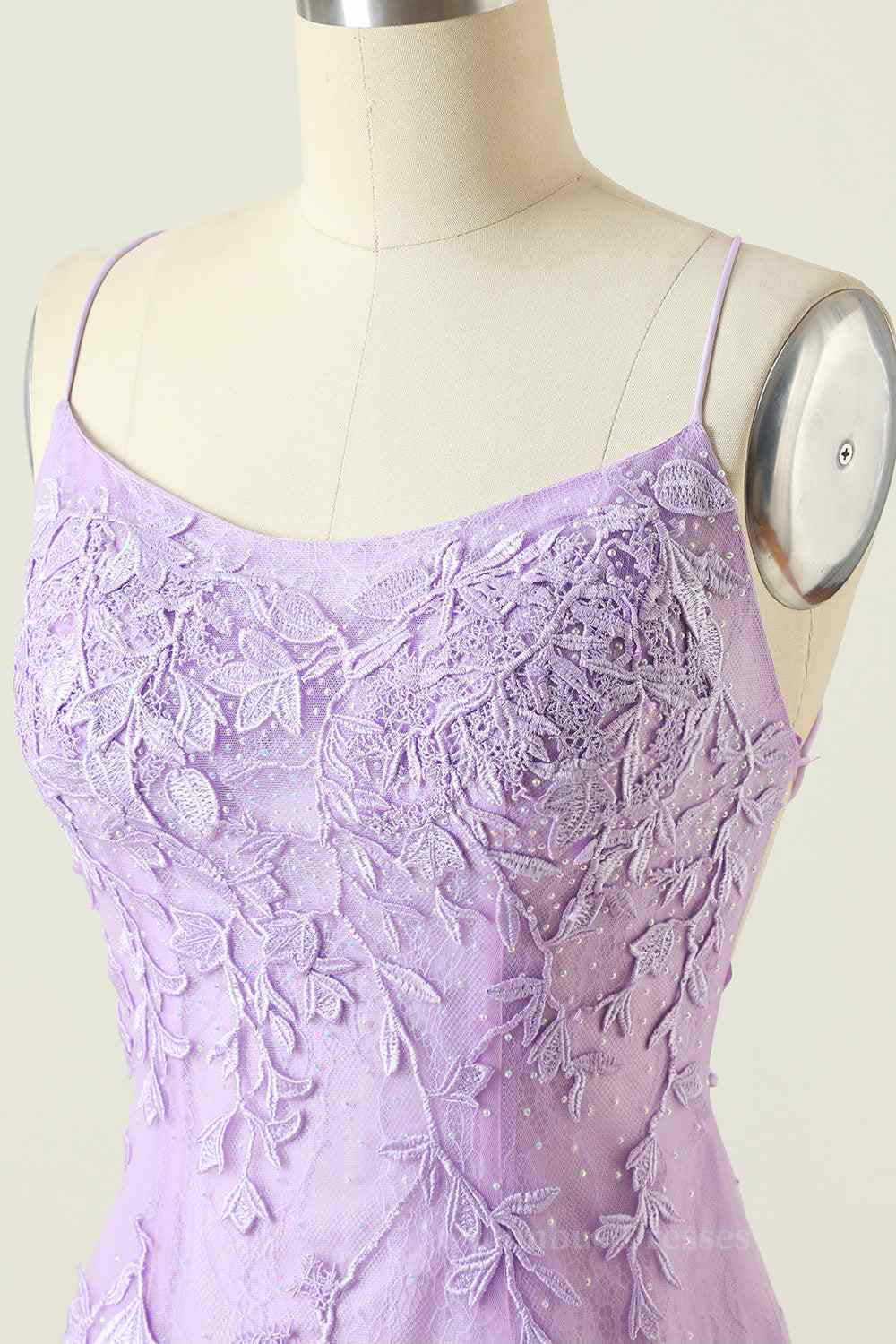 Backless Dress, Lilac Sheath Scoop Neck Lace-up Back Applique Mini Homecoming Dress