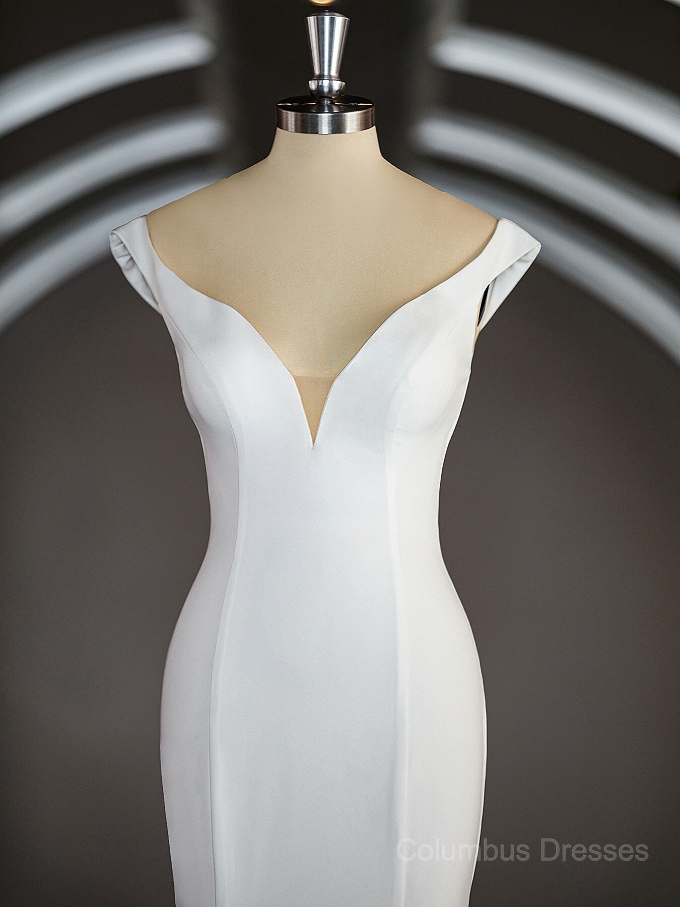Trumpet/Mermaid V-neck Chapel Train Stretch Crepe Wedding Dresses with Ruffles Secondary image
